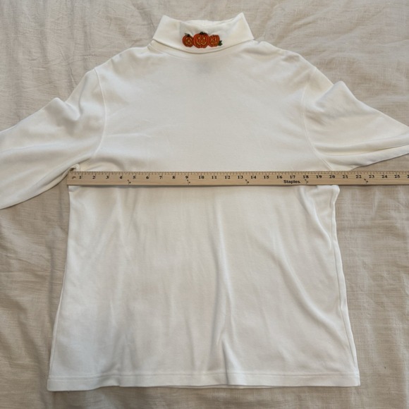 Vintage 90s Streetwear Womens XL Halloween Pumpkin Turtleneck T-Shirt White-Cozy - Picture 4 of 5